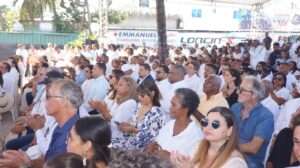 Abinader y David Collado inauguran la Plaza Pueblo de los pescadores en Las Terrenas