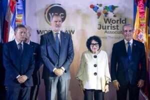 Sonia Sotomayor recibe homenaje en la clausura del Congreso Mundial del Derecho en Santo Domingo