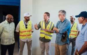 Ministro Carlos Bonilla inspecciona etapa final del CCR Las Parras, con entrega prevista para agosto