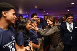 Raquel Peña inaugura nuevos centros del programa Oportunidad 14-24 en Santo Domingo Este