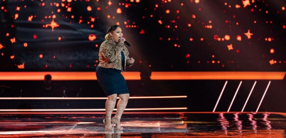 Elizabeth Suárez cautiva a los coachs en The Voice Dominicana