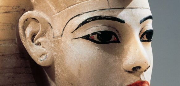 ¿Sabías que las primeras mujeres en pintarse los labios fueron las egipcias?