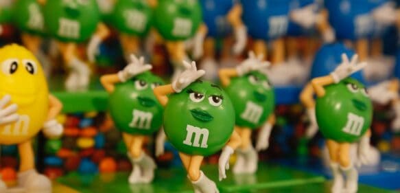 M&M’s actualiza sus personajes para que sean más “inclusivos” y la Red los recibe con críticas