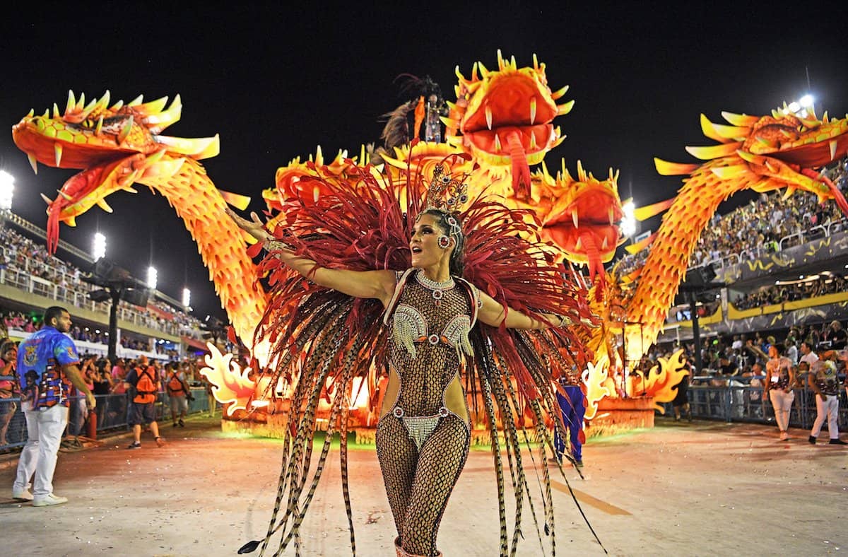 Aplazan para abril los desfiles de carnaval en Río de Janeiro y Sao Paulo