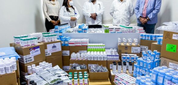 Hospitales de SDE reciben donación millonaria de medicamentos gestionados por el Gabinete de Política Social