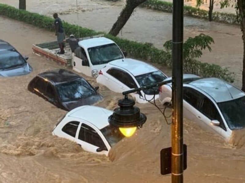 Se eleva a 35 las personas muertas por fuertes lluvias en Brasil