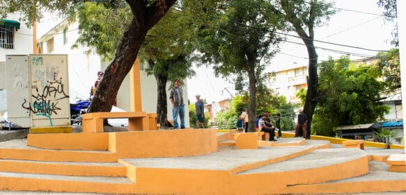 Comunitarios expresan regocijo por nuevo parque en Los Guandules