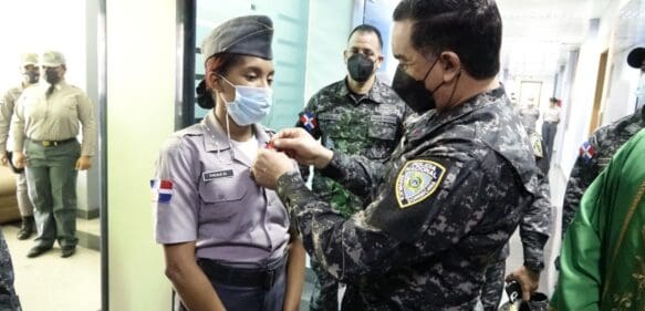 Policía Nacional celebra el Día del Amor y la Amistad por adelantado
