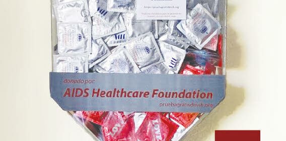 Organización pide poner emoji del condón