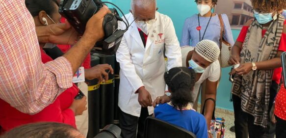 Inicia jornada de vacunación en algunos planteles escolares de la capital