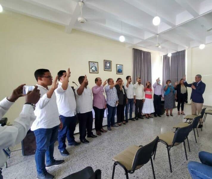 Federico Reinoso juramenta voceros del Gobierno en Samaná