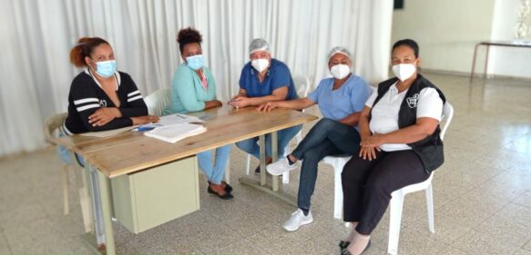 Centros de vacunación en María Trinidad Sánchez siguen abiertos sin asistencia de personas
