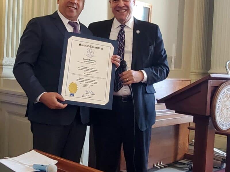 Cámara de representantes de Connecticut, reconoce al Alcalde de Bayaguana Manuel Pantalio