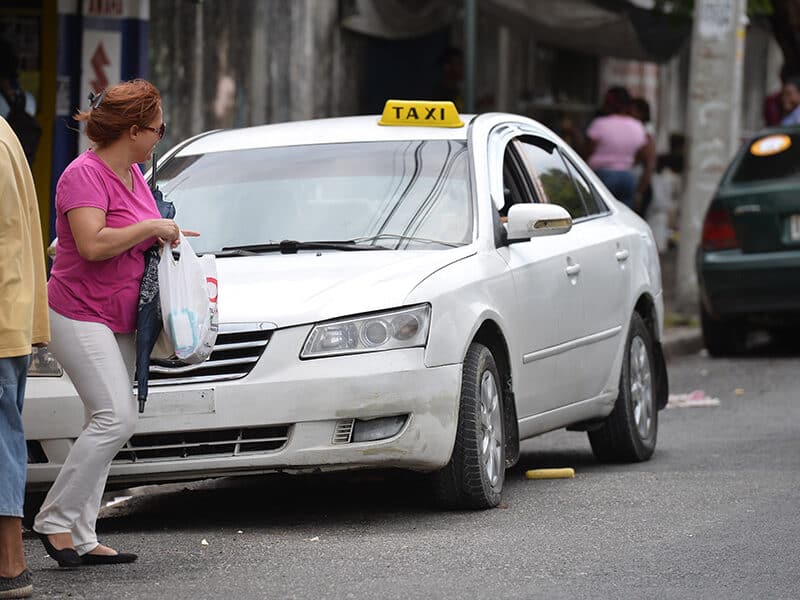Policía desmantela peligrosa banda dedicada a atracar taxistas
