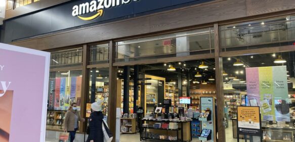 Amazon cierra librerías y tiendas 4-star