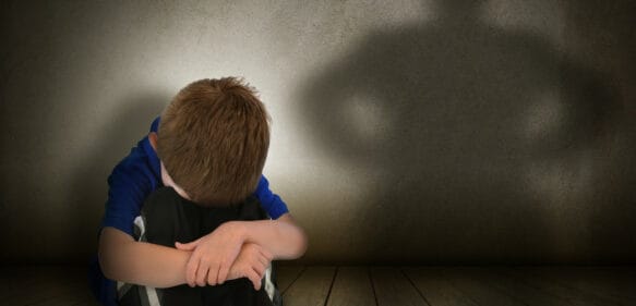 Gobierno de Gales prohíbe por ley cualquier tipo de castigo físico a los niños