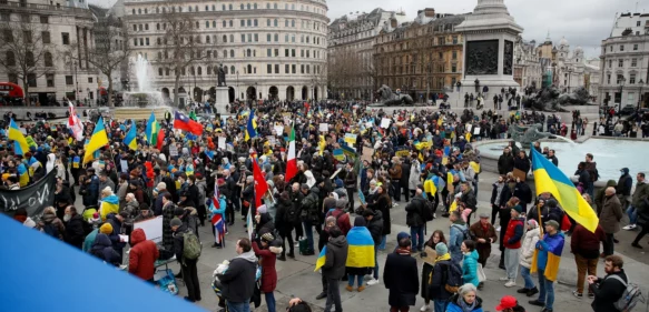 Masivas protestas en Londres en repudio a la devastadora invasión de Rusia a Ucrania