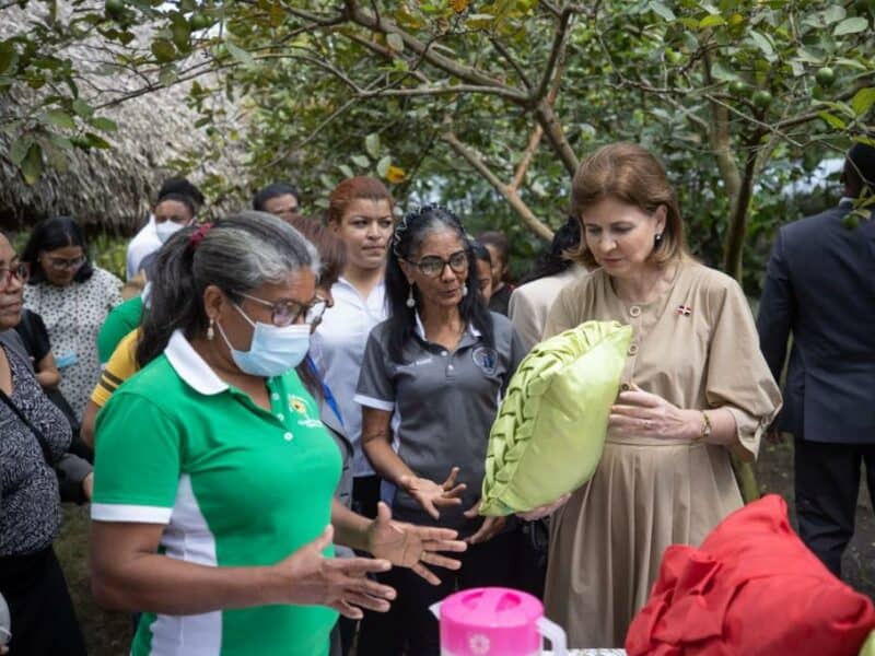 Vicepresidenta sostiene encuentro con mujeres emprendedoras de Espaillat