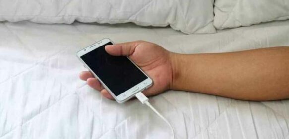 Joven argentino murió electrocutado cuando puso a cargar su celular