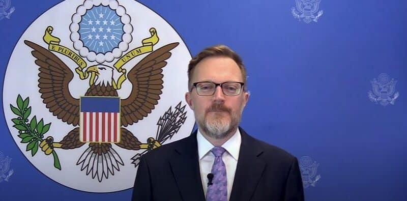 Encargado de negocio de la embajada EEUU llama a los pueblos condenar invasión a Ucrania