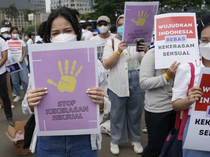 Indonesia aprueba ley contra violencia sexual tras casos