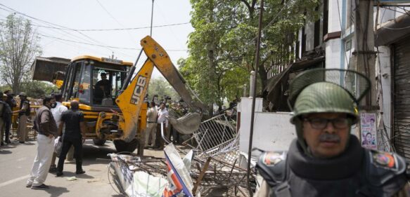 India: Derriban tiendas de musulmanes tras choques violentos