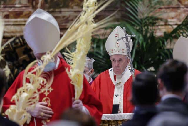 Papa reclama una “tregua pascual” en Ucrania en el Domingo de Ramos