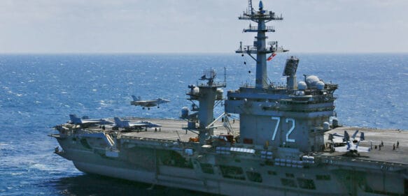 Portaviones estadounidense entra al mar de Japón en una aparente demostración de fuerza
