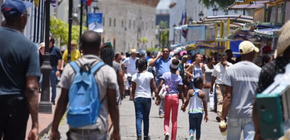 Cerrarán a partir del lunes calles Ciudad Colonial por celebración de la Feria del Libro 2022
