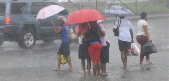 COE aumenta 15 provincias bajo alerta por lluvias
