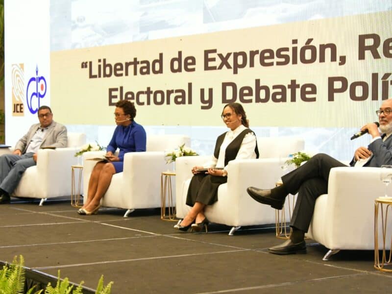 JCE y CDP realizan panel “Libertad de Expresión, Reforma Electoral y Debate Político”