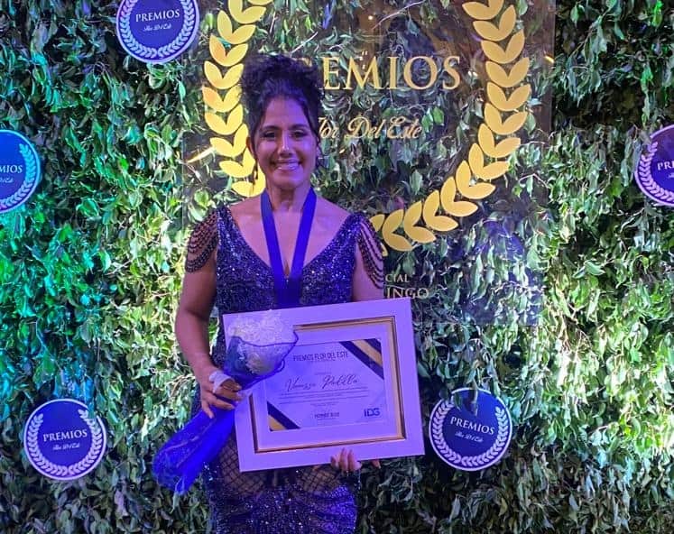 Vanessa Padilla gana premio como Promesa de la Comunicación