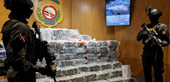 Arrestan tres y ocupan 810 paquetes presumiblemente de cocaína en SPM
