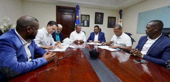 FENATRANO y Gobierno firman acuerdo
