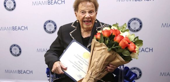 “La mente es todo”: Señora que cumplió 106 años y que se salvó del Holocausto