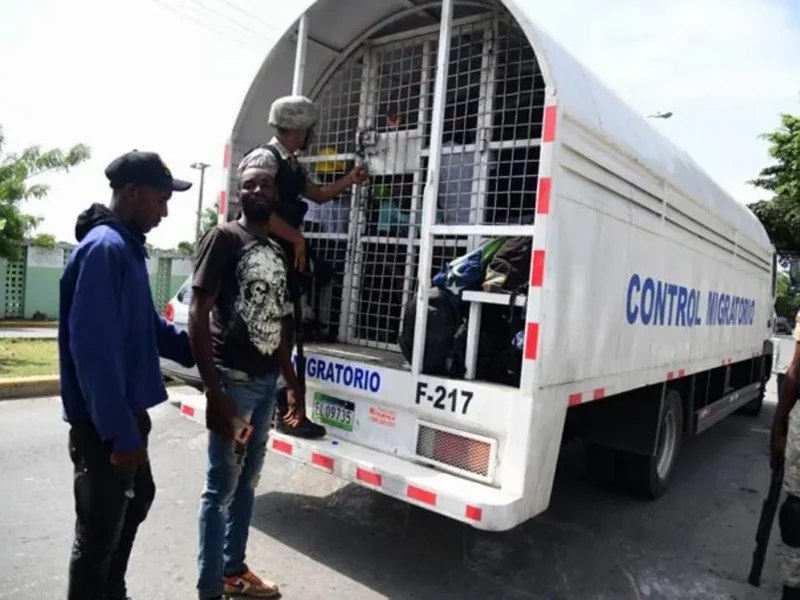 Dirección General de Migración realiza operativo de repatriación en Ciudad Juan Bosch