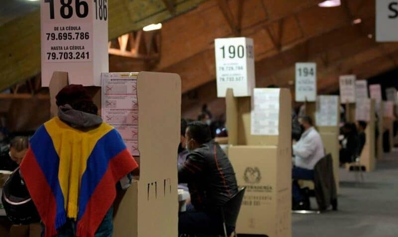 Colombia vota hoy para elegir un nuevo presidente
