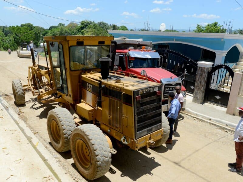 Obras Públicas informa que invierte más de 2, 900 millones de pesos en obras en la provincia Duarte