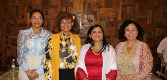 Participación Ciudadana realiza mesa de diálogo para visibilizar el rol de la mujer en la Administración Pública