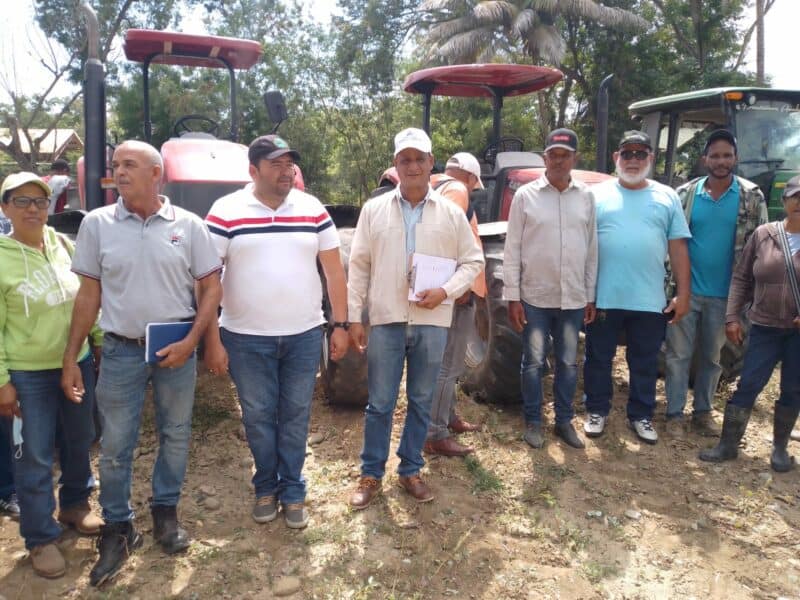 IAD continúa programa preparación de tierras en Montecristi, Santiago, Peravia y San José de Ocoa