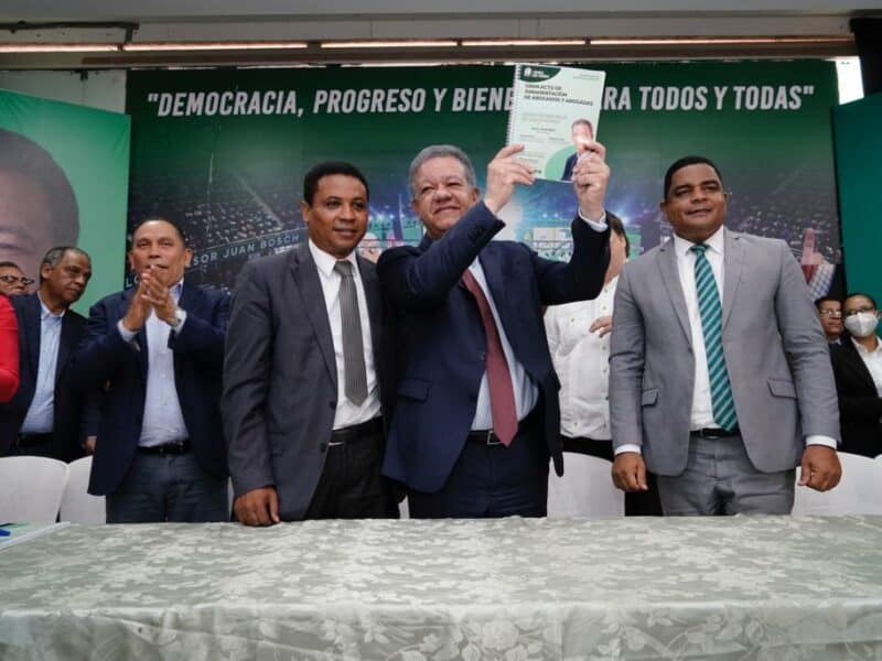 Leonel Fernández llama “manipulación” a propuesta de modificar la Constitución