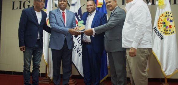 Gestión de alcalde Carlos Guzmán es reconocida por mejor desempeño institucional y servicios