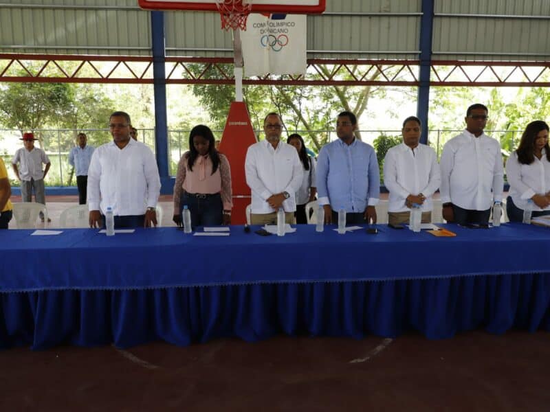 En el marco de las actividades ¨Gobierno en las Provincias¨, IDECOOP realiza encuentro en Elías Piña