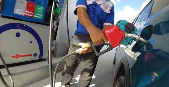 Gobierno vuelve a congelar precios de los combustibles