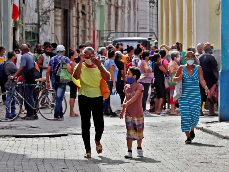 Cuba elimina el uso obligatorio de la mascarilla y relaja medidas anticovid