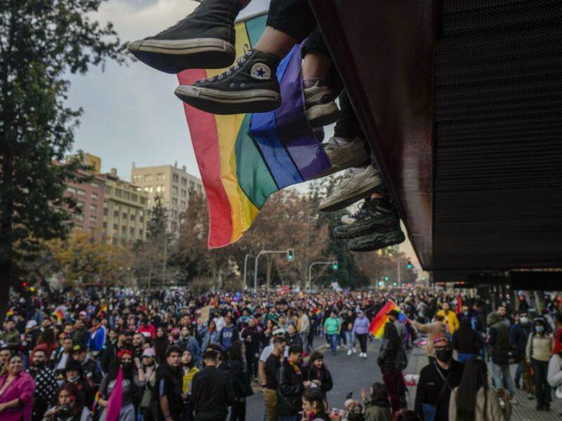 Chile: firman acuerdo para proteger adultos mayores LGBTIQA+