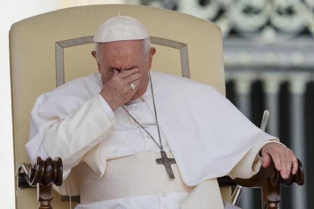 El papa dice que se ha desatado “una violencia diabólica” sobre Ucrania