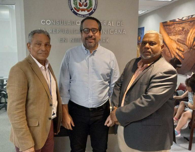 Viceministro de la Presidencia Alberto Rodríguez valora trabajo consulado dominicano NY