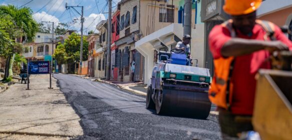 CAASD concluye trabajos de asfaltado en sectores del GSD