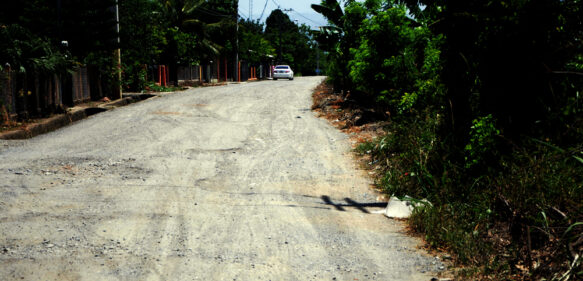Dejan iniciados los trabajos de carretera que unirá distintas comunidades de La Vega